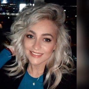 Andreea HAIR STYLIST