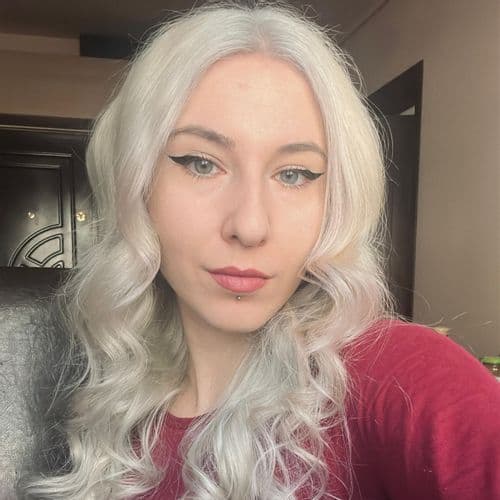 Denisa Colceriu - by New MOON