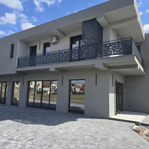 Gala Academy & Salon