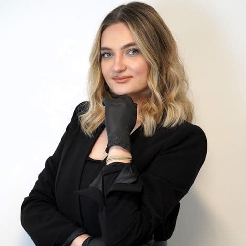 Maria Dobre (Glam Beauty Studio)