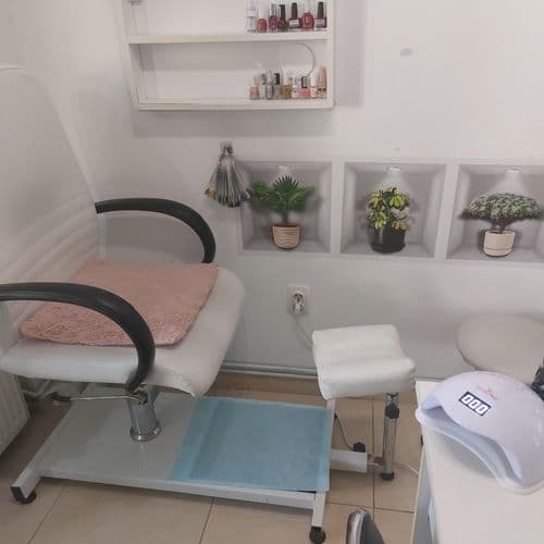 Nails by Ioana Maria